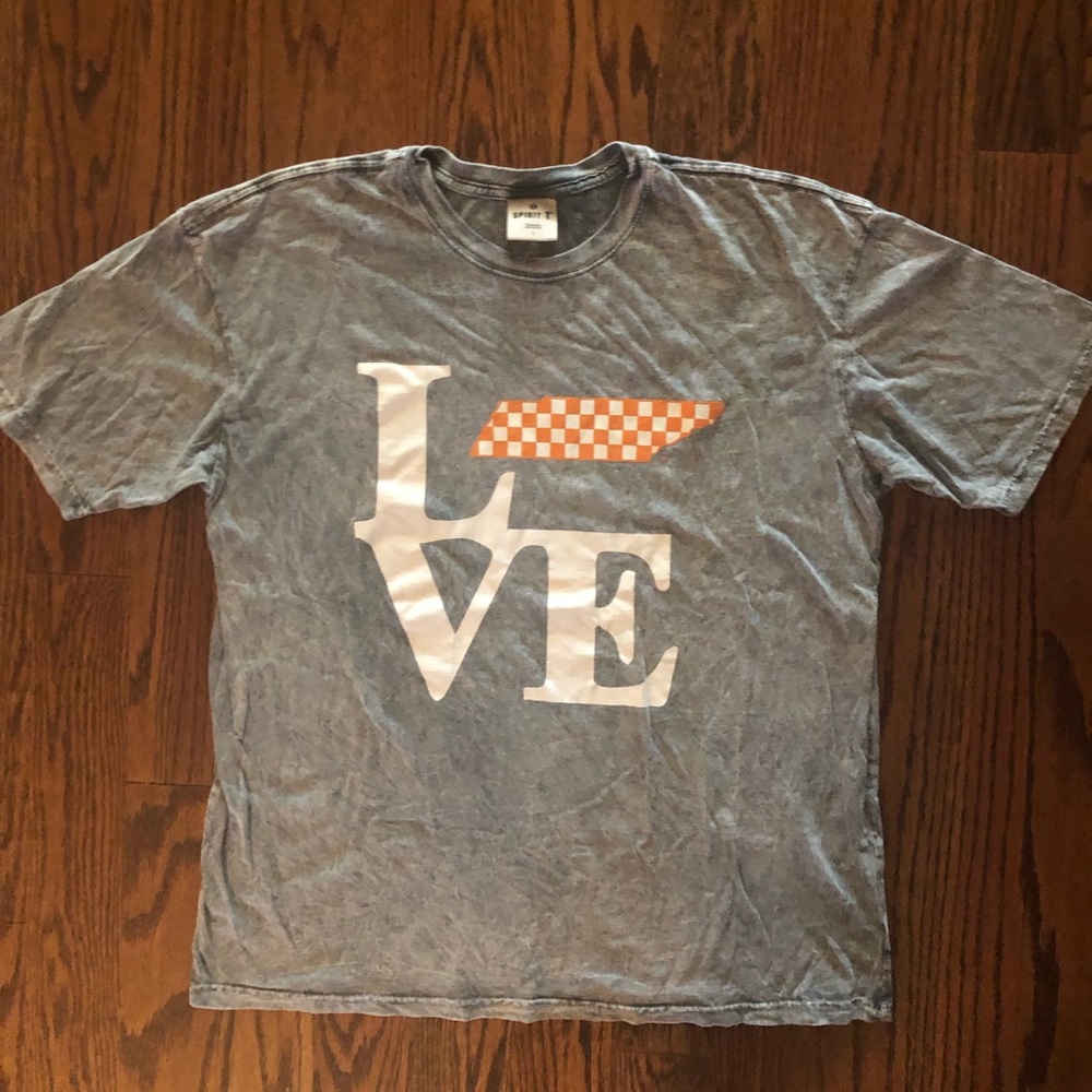 VOLS “Love” T-Shirt, unique acid wash